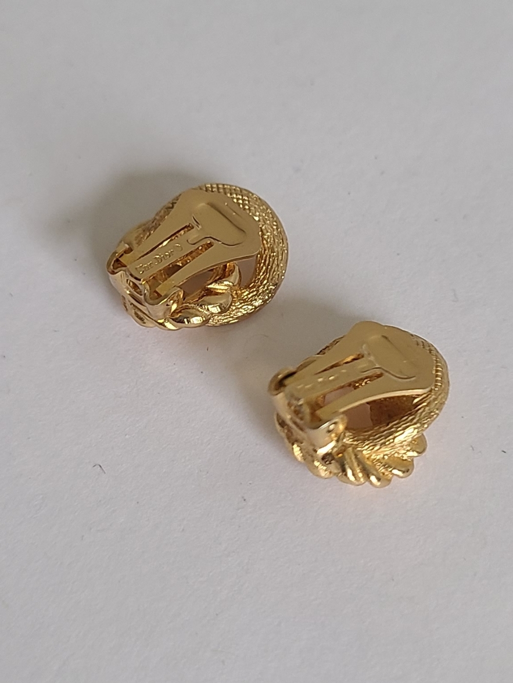 Vintage Christian Dior Luxury Gold Double Circle Rope Knot Chunky Stud Earrings - Picture 4 of 16